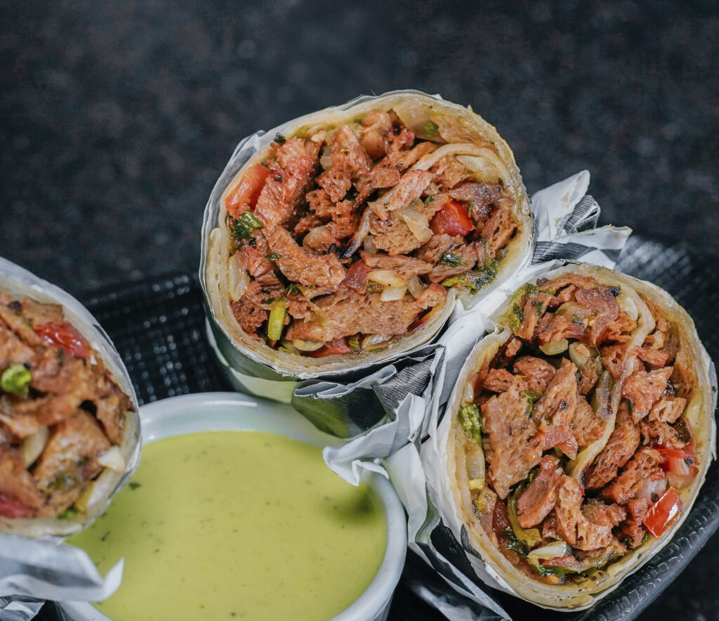 Versión vegana del burrito de machaca a la mexicana